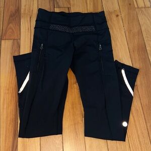 Lululemon Black Mid Rise Leggings